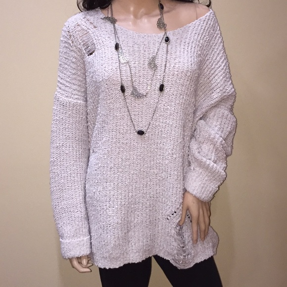 Med Distressed Beige Oversized Sweater 